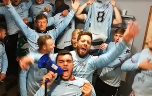 Quand nos joueurs chantent sous les couleurs du FC Castel Fiacrais